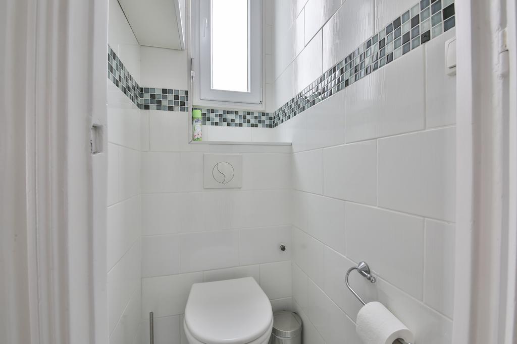 Two-Bedroom Apartment Champs-Elysées Parigi Esterno foto